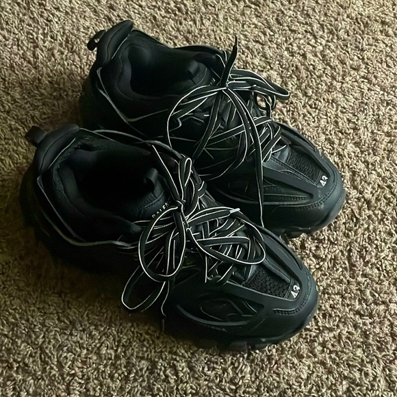 balenciaga tracks size 9 (43 eu) - Picture 1 of 4